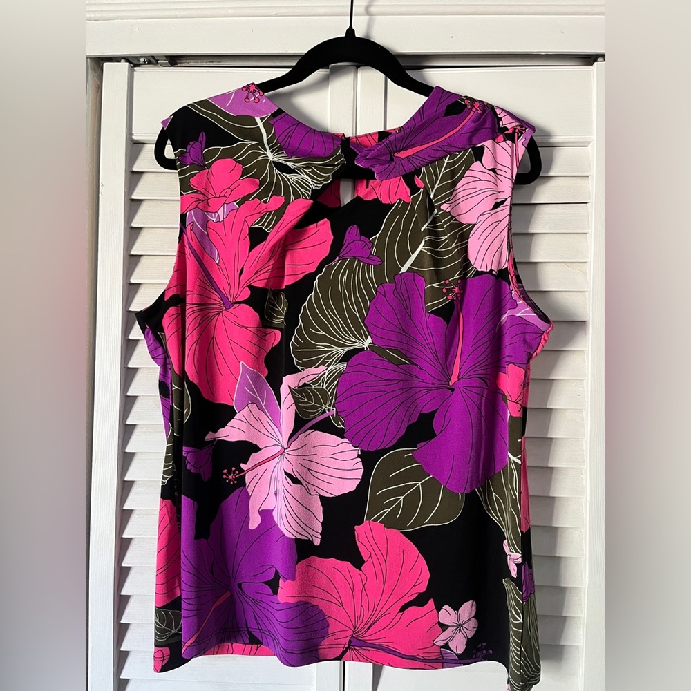 Liz Claiborne l Sleeveless Floral Shell top with Pink & Purple Blooms | Size L
